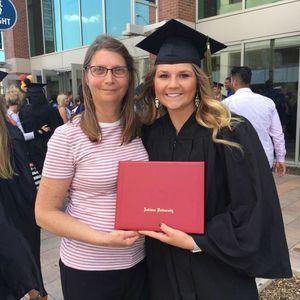 Meet your Posher, Lindsey